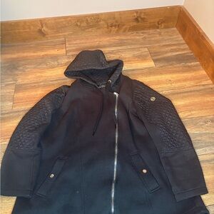 Women’s Black Quilted Hooded Jacket